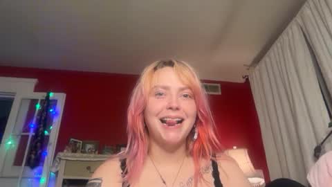 Snapshot of platinum1998 chatting on 02-22-26, 07:08 Platinum 3 online show from 02-22-26, 07:08