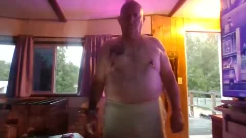 Snapshot of playboychas chatting on 06-09-26, 03:29 chaz online show from 06-09-26, 03:29