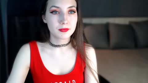 Snapshot of playfullfoxyhere chatting on 12-06-24, 02:49 brenda online show from 12-06-24, 02:49