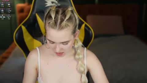 Lana online show from 06-19-26, 02:21