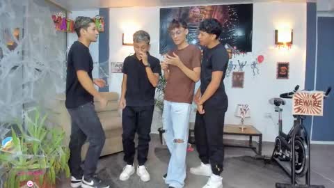   online show from 10-28-25, 11:07