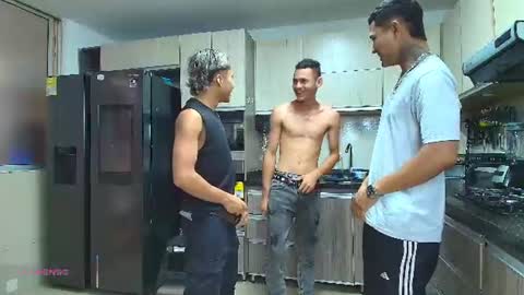   online show from 06-11-26, 09:46