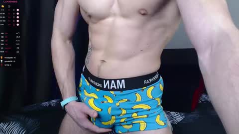 Snapshot of playmate_ chatting on 01-29-25, 04:41 John online show from 01-29-25, 04:41