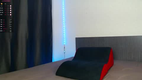 Snapshot of playmate_ chatting on 02-07-25, 03:41 John online show from 02-07-25, 03:41