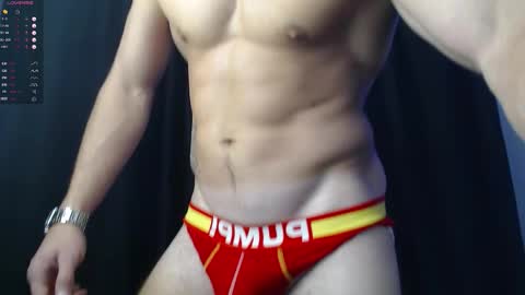 Snapshot of playmate_ chatting on 09-11-25, 02:06 John online show from 09-11-25, 02:06