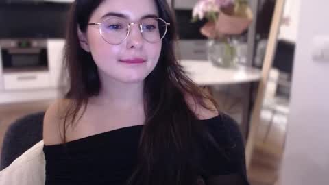 Snapshot of playnofuckinggames chatting on 10-05-25, 07:23 Mary online show from 10-05-25, 07:23