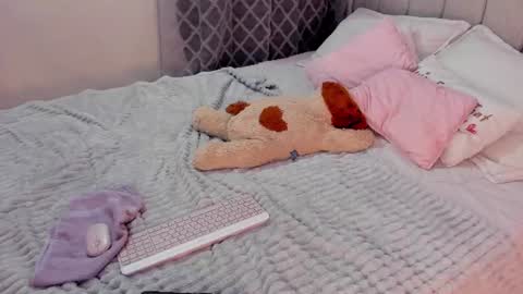 Snapshot of playsweetfer chatting on 06-25-26, 05:12 Ashely3 online show from 06-25-26, 05:12