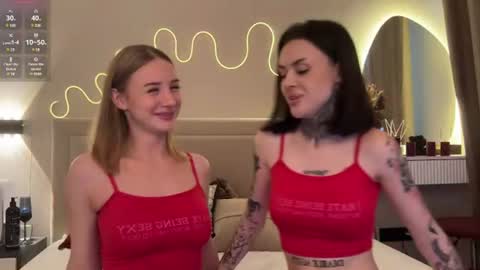 Simona and Bonnie online show from 06-12-26, 01:21