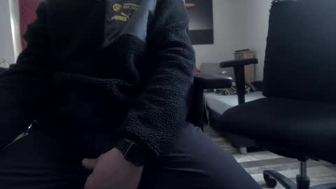 Snapshot of plboy23 chatting on 10-19-25, 11:11 Hello ask me  . Im glad  to see you here in my room. Welcome PVT is open online show from 10-19-25, 11:11