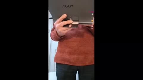 Snapshot of pleasedominateme chatting on 01-19-25, 04:04 Pleasedominateme online show from 01-19-25, 04:04