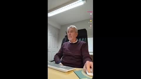 Snapshot of pleasedominateme chatting on 02-07-25, 04:46 Pleasedominateme online show from 02-07-25, 04:46