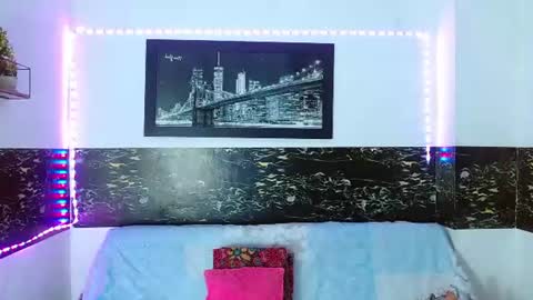 Zalome  online show from 06-25-26, 03:17