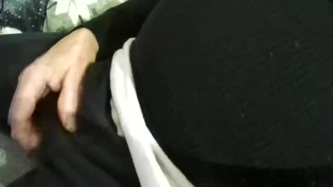 Snapshot of pleezsukit chatting on 02-01-25, 06:00 pleezsukit online show from 02-01-25, 06:00