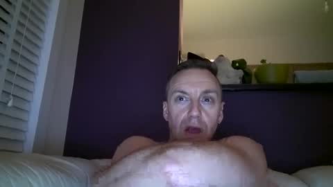 Snapshot of ploki2000 chatting on 01-19-25, 04:57 Kevin online show from 01-19-25, 04:57
