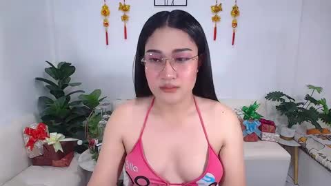 Snapshot of ploysaithailand chatting on 02-11-25, 07:12 Ploysai online show from 02-11-25, 07:12