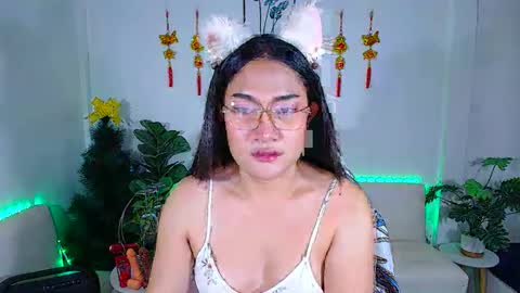 Ploysai online show from 05-06-26, 06:52