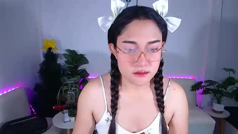 Ploysai online show from 05-19-26, 03:35