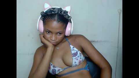Snapshot of plumnjuicyx chatting on 02-26-25, 08:59 plumnjuicyx online show from 02-26-25, 08:59