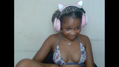 Snapshot of plumnjuicyx chatting on 03-01-25, 01:40 plumnjuicyx online show from 03-01-25, 01:40