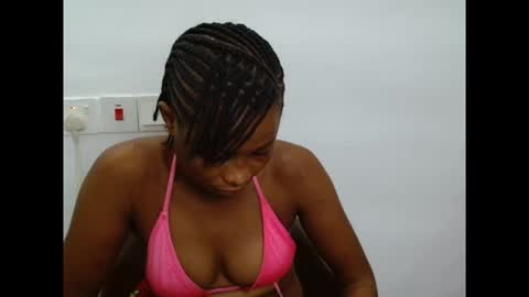 Snapshot of plumnjuicyx chatting on 10-05-25, 06:06 plumnjuicyx online show from 10-05-25, 06:06