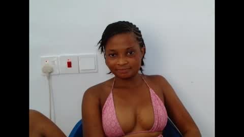 Snapshot of plumnjuicyx chatting on 10-08-25, 11:19 plumnjuicyx online show from 10-08-25, 11:19