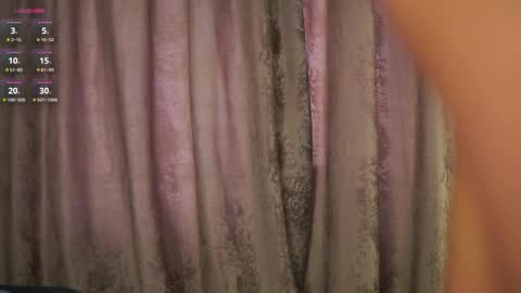 Snapshot of plump_bums chatting on 03-27-26, 03:45 Ari online show from 03-27-26, 03:45