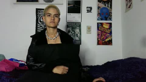 Snapshot of plutonbluemoon_999 chatting on 03-15-26, 02:06 online show from 03-15-26, 02:06