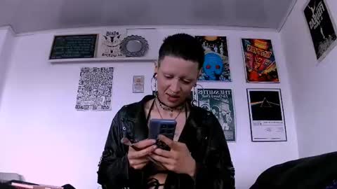    online show from 07-09-26, 08:24