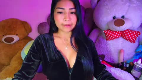 Nicole online show from 06-05-26, 02:23