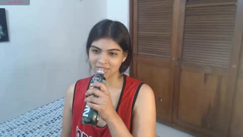 Snapshot of pocahontas_princess__ chatting on 11-22-25, 01:37 Pocahontas online show from 11-22-25, 01:37