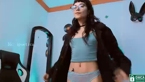 IG ipoetica  online show from 09-23-25, 02:42