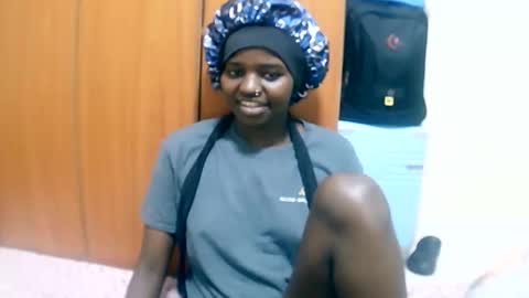 Snapshot of pointy_bloom chatting on 03-07-26, 03:14 Bloomer online show from 03-07-26, 03:14