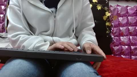 Aleja online show from 09-28-25, 12:32