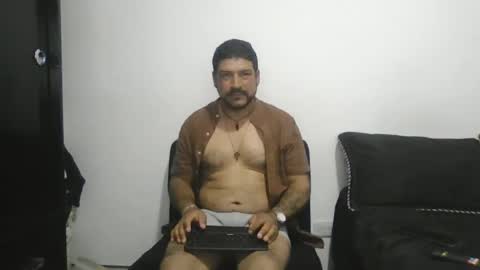 Snapshot of pol_eros chatting on 09-23-25, 01:30 pol eros online show from 09-23-25, 01:30