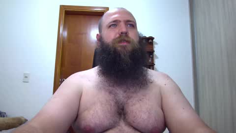Snapshot of polar_bear91 chatting on 02-08-25, 02:15 Bear online show from 02-08-25, 02:15