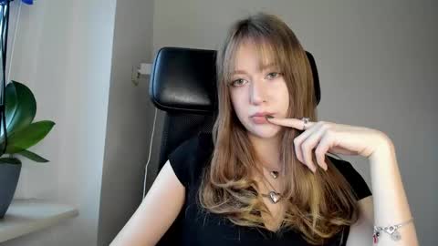 Polina online show from 02-25-26, 03:10