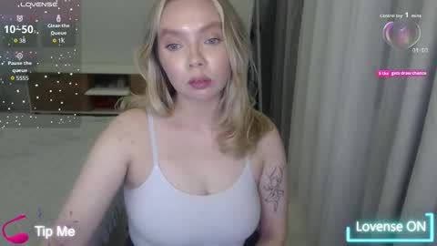 Snapshot of polinajones chatting on 12-04-25, 03:43 PolinaJones online show from 12-04-25, 03:43