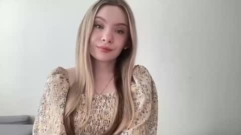 Snapshot of polishangel222 chatting on 06-21-26, 09:34 polishangel222 online show from 06-21-26, 09:34