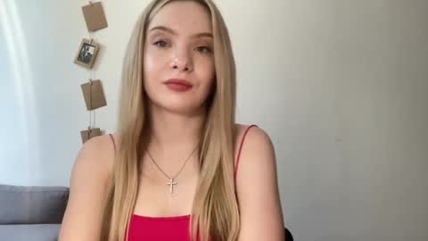 Snapshot of polishangel222 chatting on 08-01-26, 01:32 polishangel222 online show from 08-01-26, 01:32