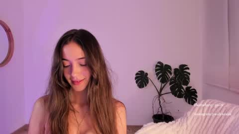 Snapshot of polly_____ chatting on 05-28-26, 12:19 Polly online show from 05-28-26, 12:19