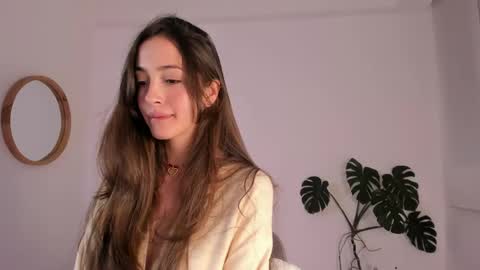 Snapshot of polly_____ chatting on 05-29-26, 12:19 Polly online show from 05-29-26, 12:19