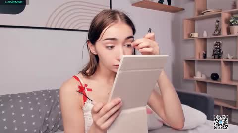 Polly online show from 09-20-25, 08:48