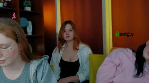 polly_cute1 online show from 04-04-26, 12:20