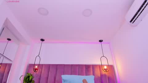 Snapshot of pollybabe_ chatting on 06-01-26, 11:01 POLLY online show from 06-01-26, 11:01