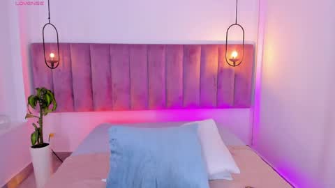 Snapshot of pollybabe_ chatting on 06-03-26, 10:29 POLLY online show from 06-03-26, 10:29