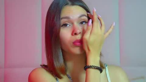 Polly online show from 10-19-25, 06:41