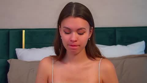 Polly online show from 04-29-26, 06:39