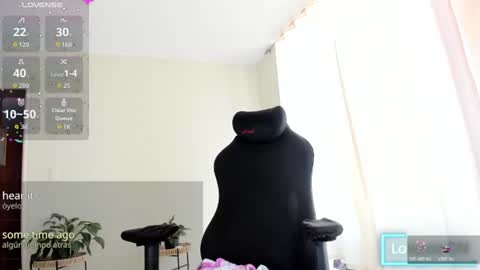 Snapshot of polybarnett chatting on 07-10-26, 04:20 paulina barnett online show from 07-10-26, 04:20
