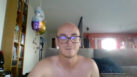 Snapshot of ponarch chatting on 08-01-26, 06:40 ponarch online show from 08-01-26, 06:40