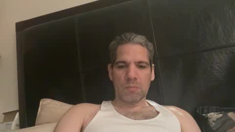 Snapshot of ponchynyc chatting on 12-04-24, 04:38 PONCH online show from 12-04-24, 04:38